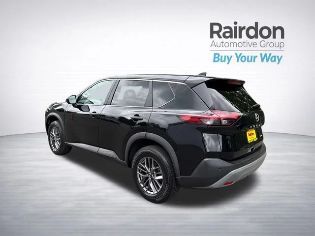 Used 2022 Super Black Nissan S image 5