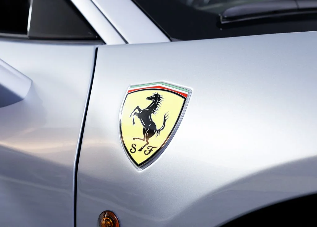 Used 2011 Grigio Alloy Ferrari Base image 21