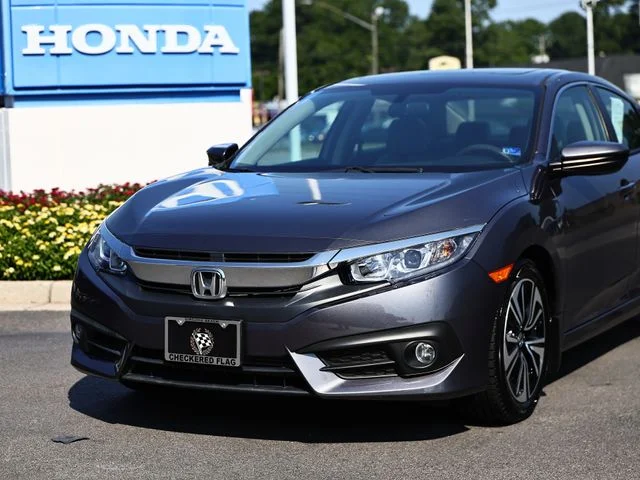Used 2017 Modern Steel Metallic Honda EX-T image 2