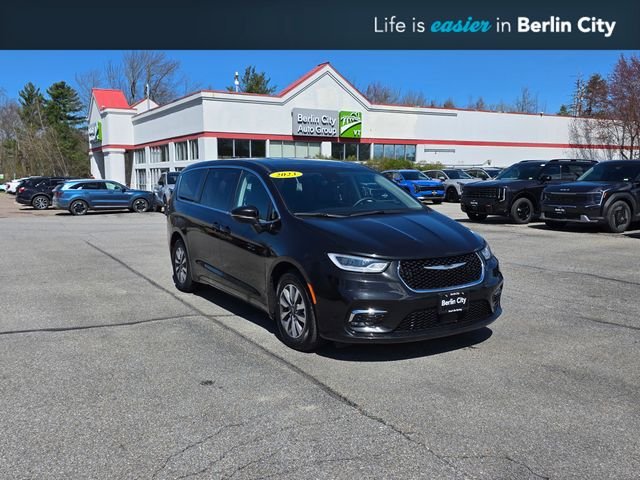 2023 Chrysler Pacifica Hybrid Touring L