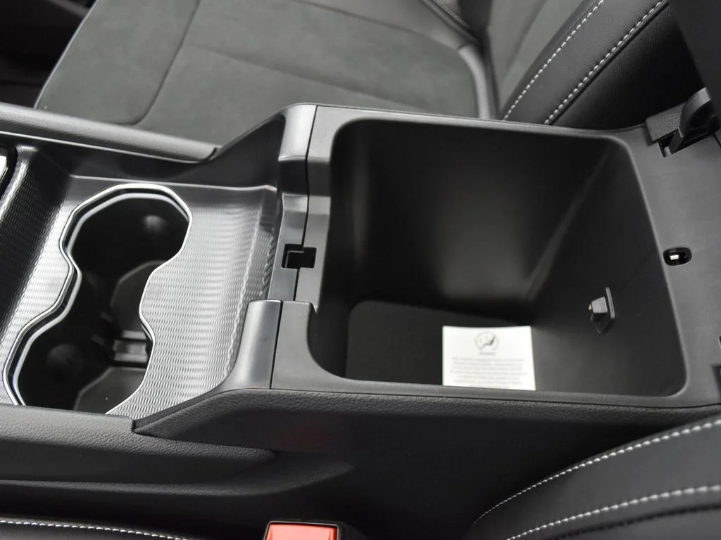New 2026 White Jeep Altitude image 15