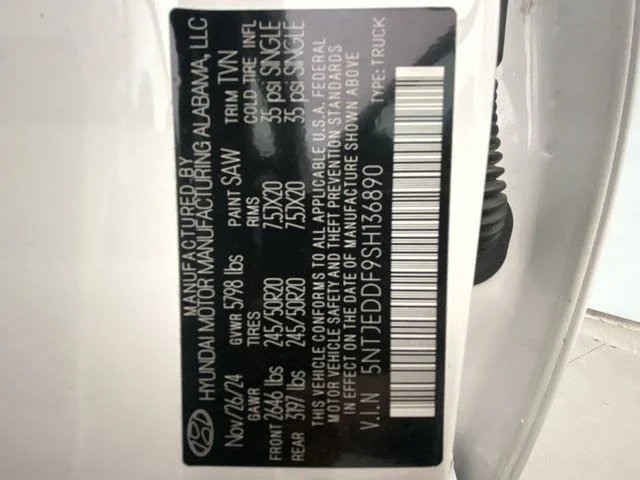 Used 2025 White Hyundai Limited image 28