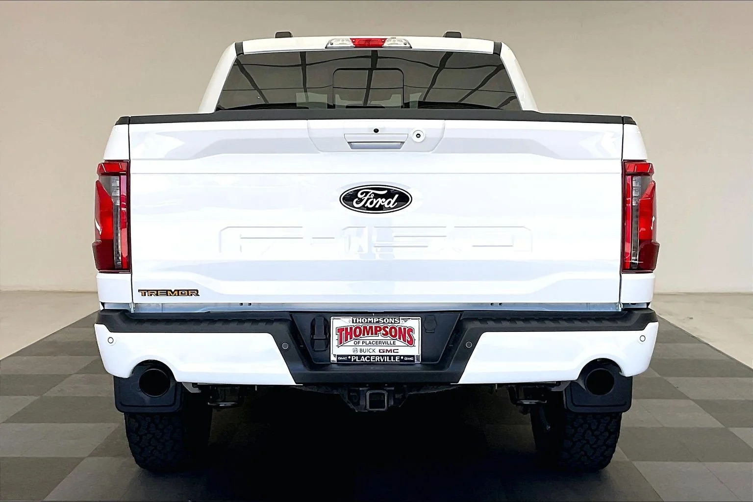 Used 2025 Oxford White Ford Tremor image 3