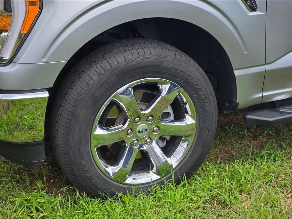 Used 2023 Silver Ford XLT image 16