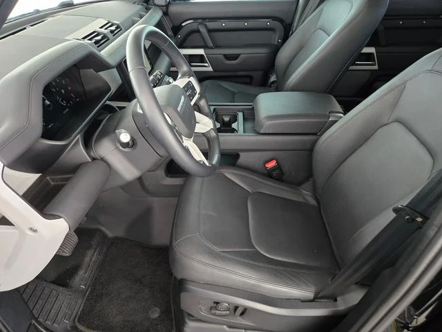 Used 2024 Black Land Rover SE image 10