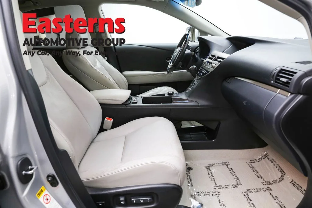 Used 2015 Silver Lexus 350 image 28