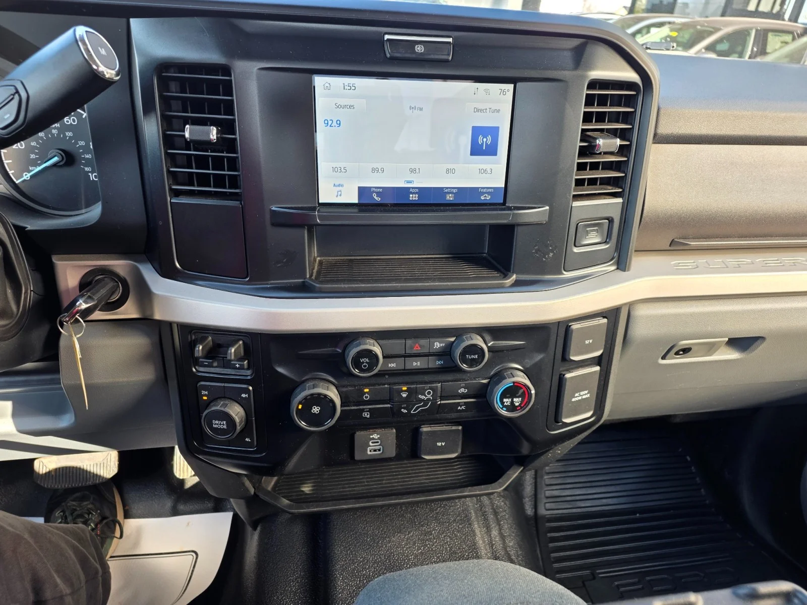 Used 2025 White Ford 2025 FORD F-350 XLT CREW CAB DRW 4DR 176 WB 4WD H image 28