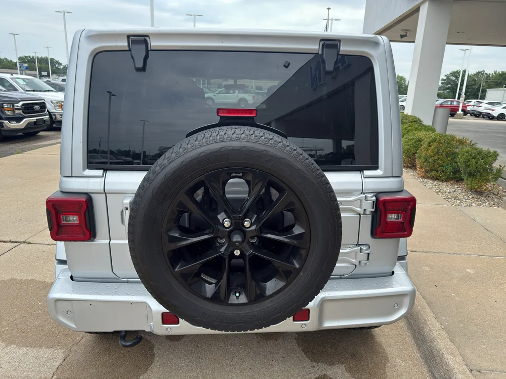Used 2023 Silver Zynith Jeep High Altitude image 5