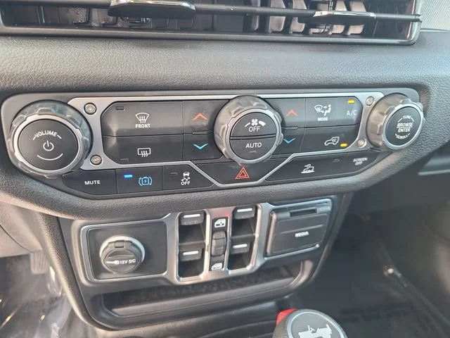 Used 2024 Gray Jeep Sport S image 29