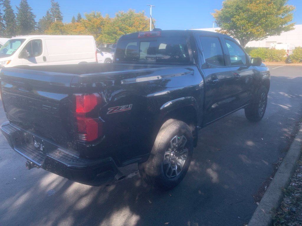 Used 2024 Black Chevrolet Z71 image 3