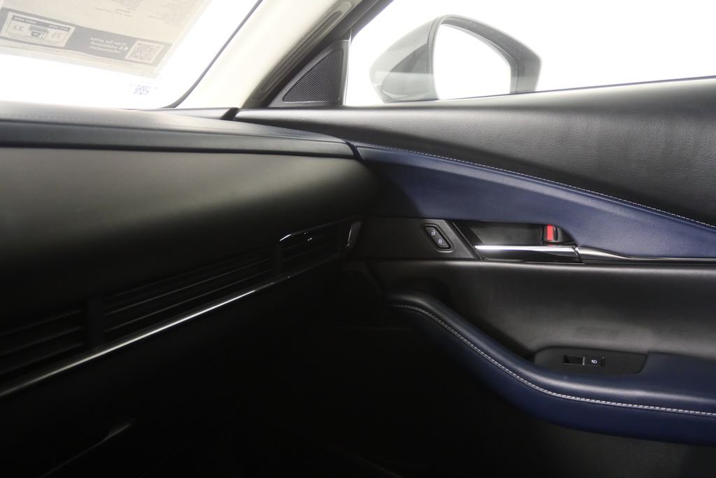 Used 2021 Jet Black Mazda Preferred image 26