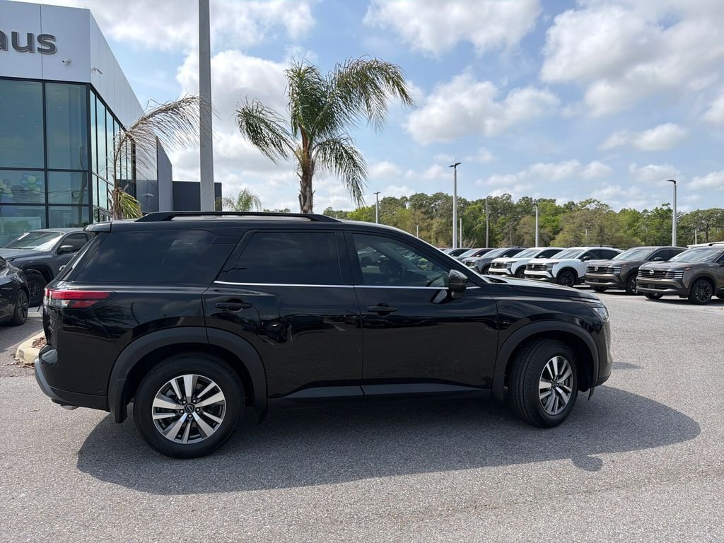 New 2026 Nissan Pathfinder SL 4D Sport Utility