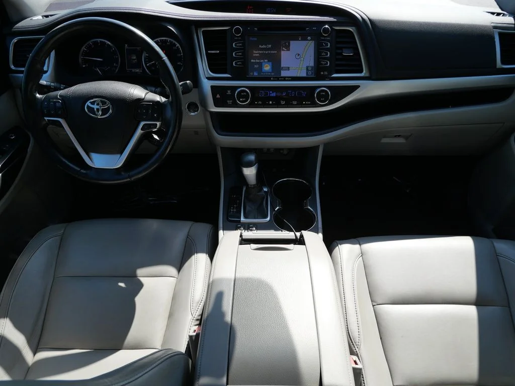 Certified Used 2018 Black Toyota XLE image 16