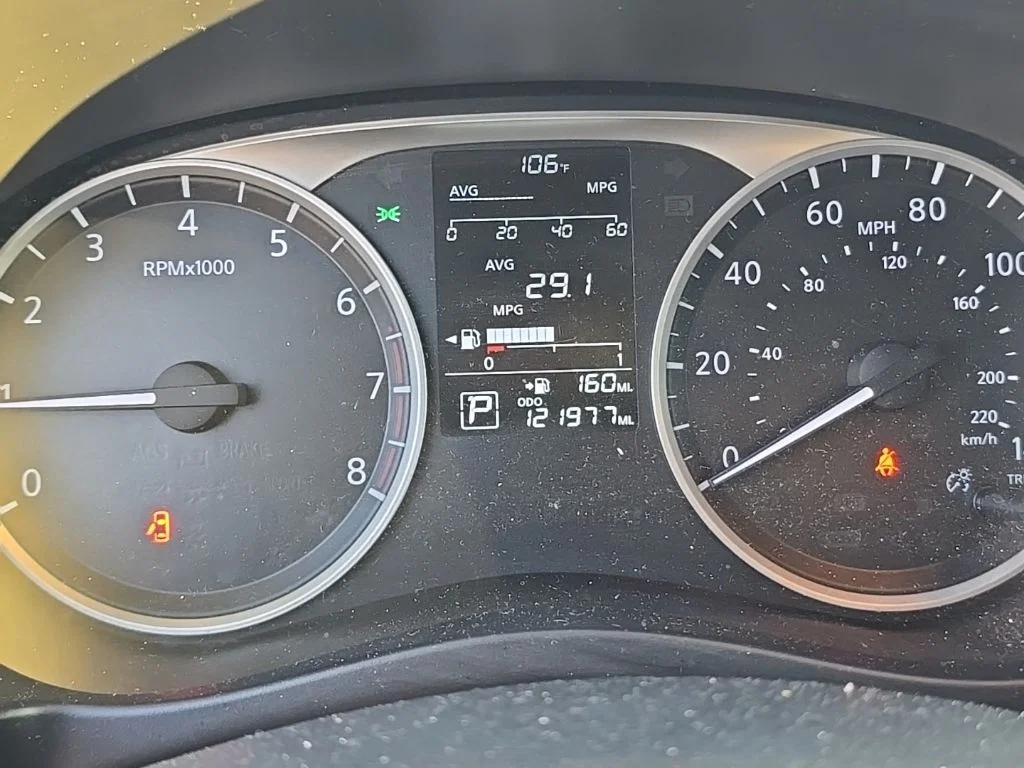 Used 2019 Silver Nissan S image 5
