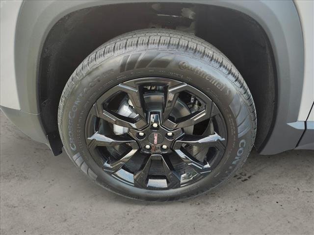 New 2027 Riverstone Metallic GMC Elevation image 7