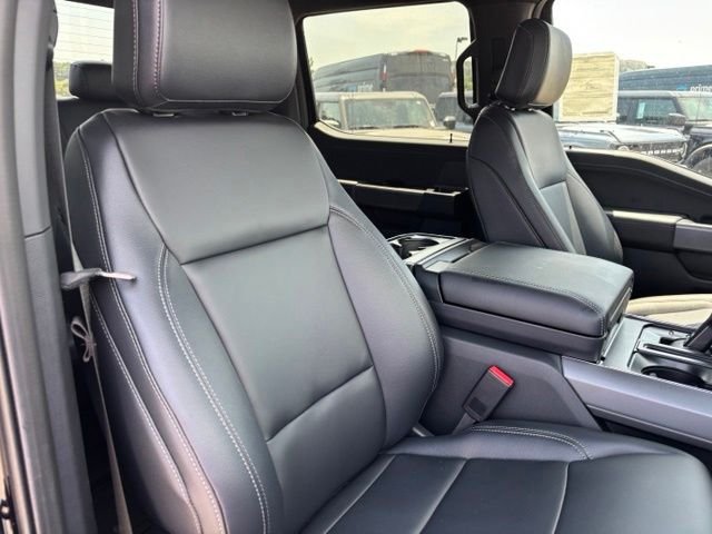 New 2026 Agate Black Metallic Ford XLT image 23