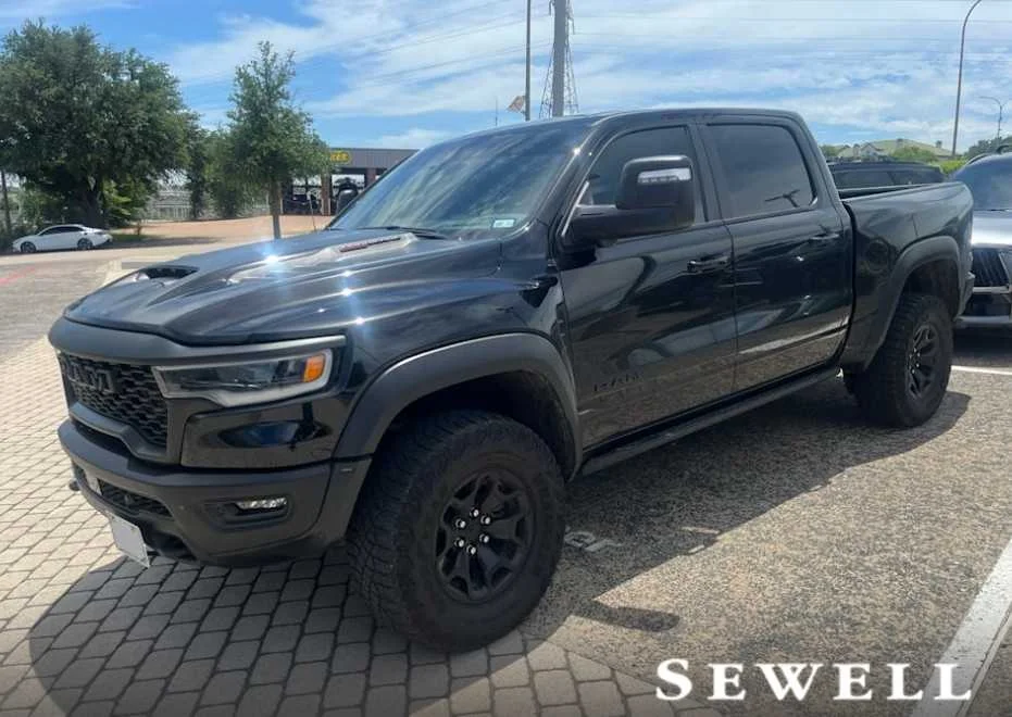 2025 RAM 1500 RHO 4x4 Crew Cab 5'7's photo