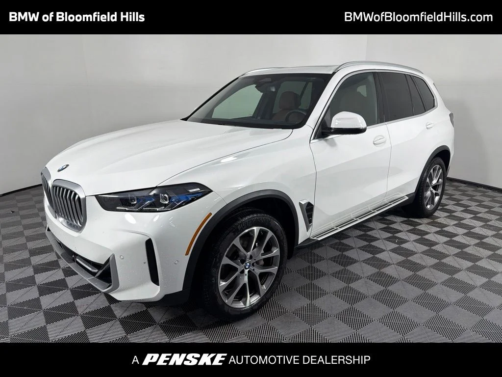 Certified Used 2026 Alpine White BMW xDrive40i image 1
