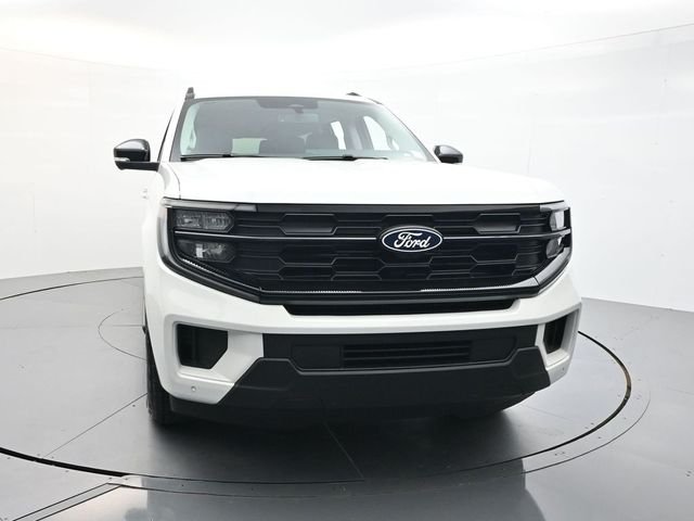New 2027 Star White Metallic Tri-Coat Ford MAX Active image 2