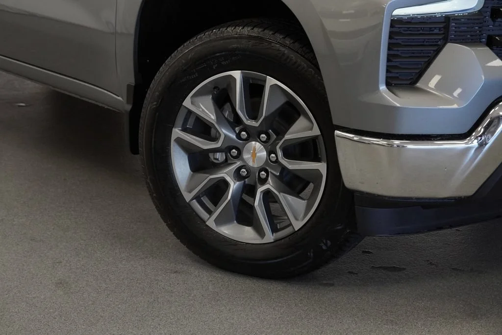 New 2026 Sterling Gray Metallic Chevrolet LT image 10