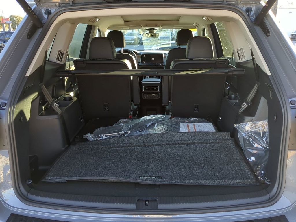 New 2026 Gray Volkswagen 2.0T SE w/Technology image 8