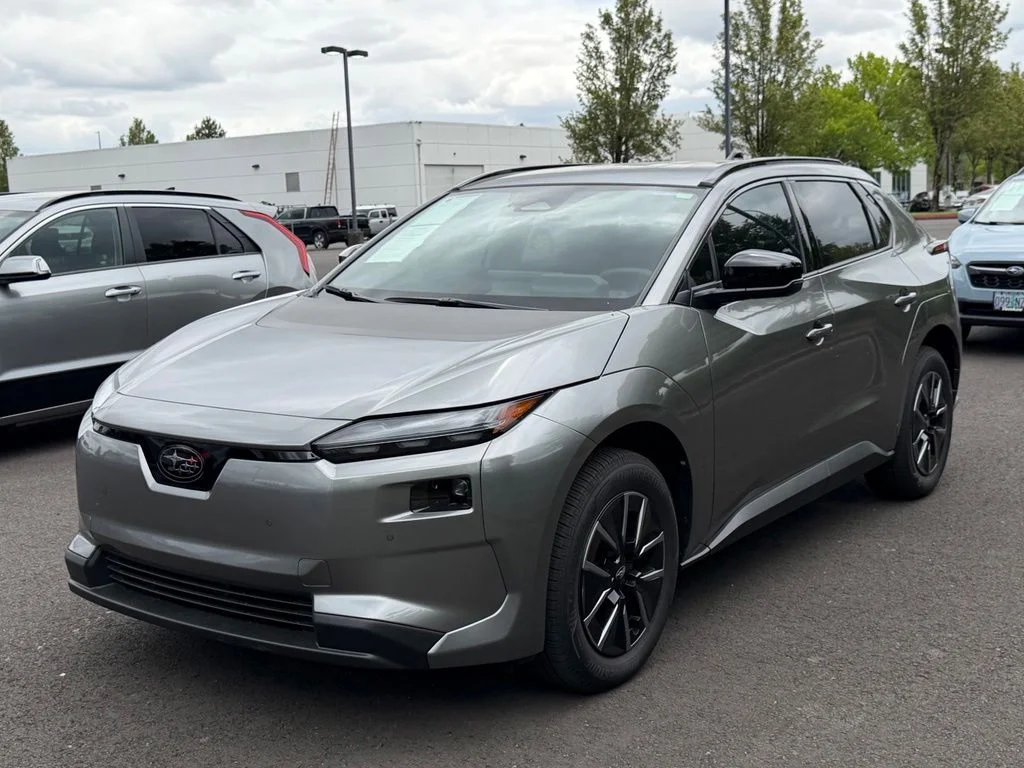 Used 2026 Carbon Subaru Premium image 4