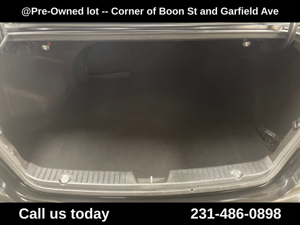 Used 2013 Black Hyundai GLS image 26