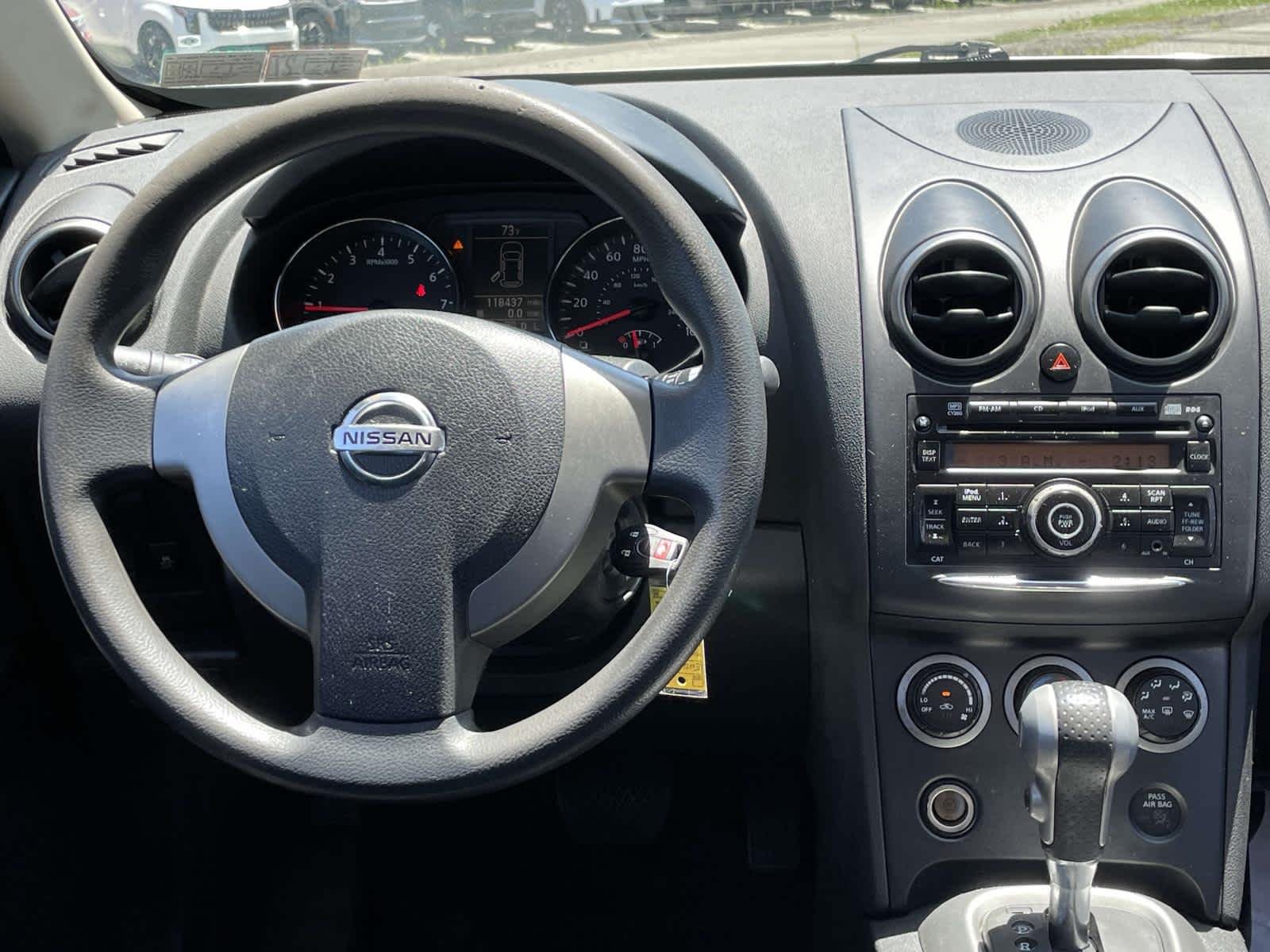 Used 2014 Platinum Graphite Nissan S image 2