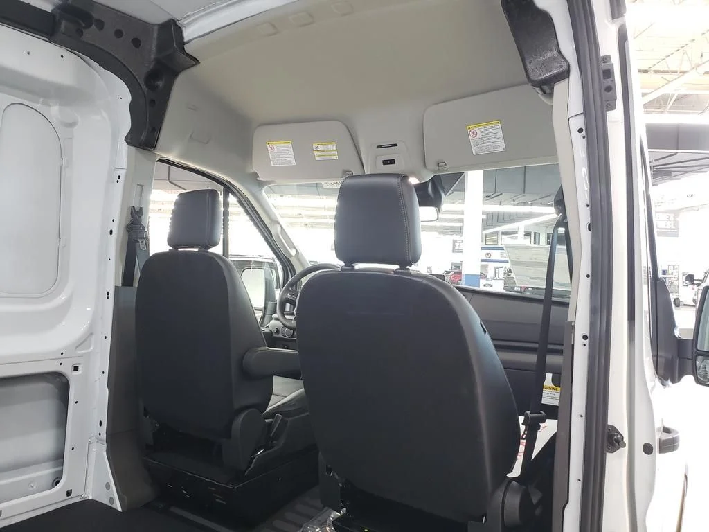 New 2026 Oxford White Ford Cargo Van image 17