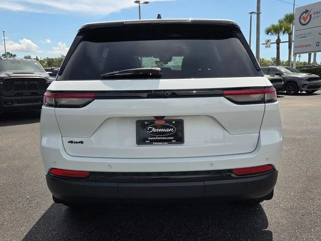 Certified Used 2025 White Jeep Altitude X image 6