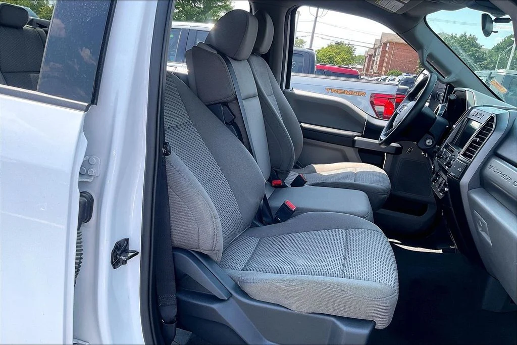 Used 2022 White Ford XLT image 6