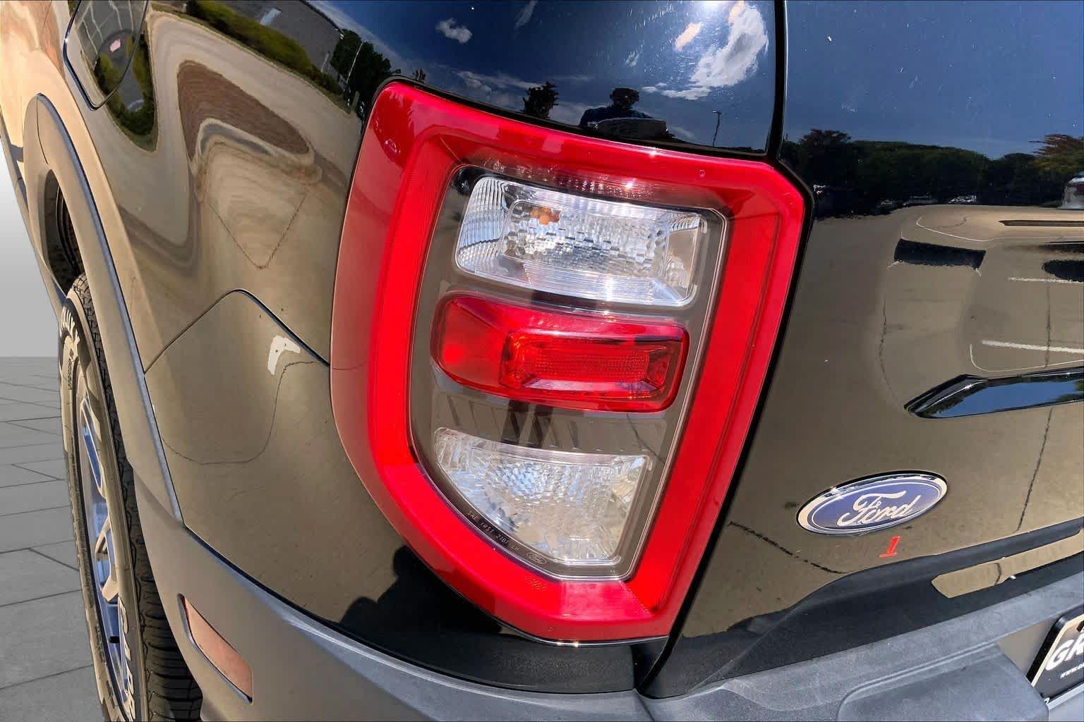 Used 2025 Shadow Black Ford Big Bend image 27