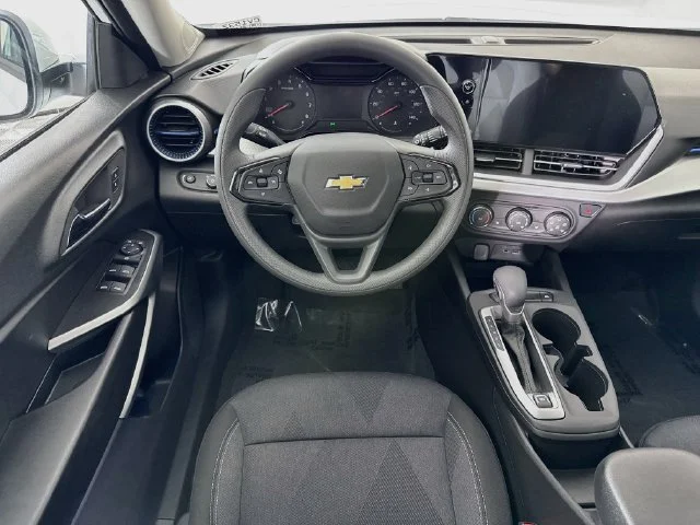 New 2026 Summit White Chevrolet LS image 23