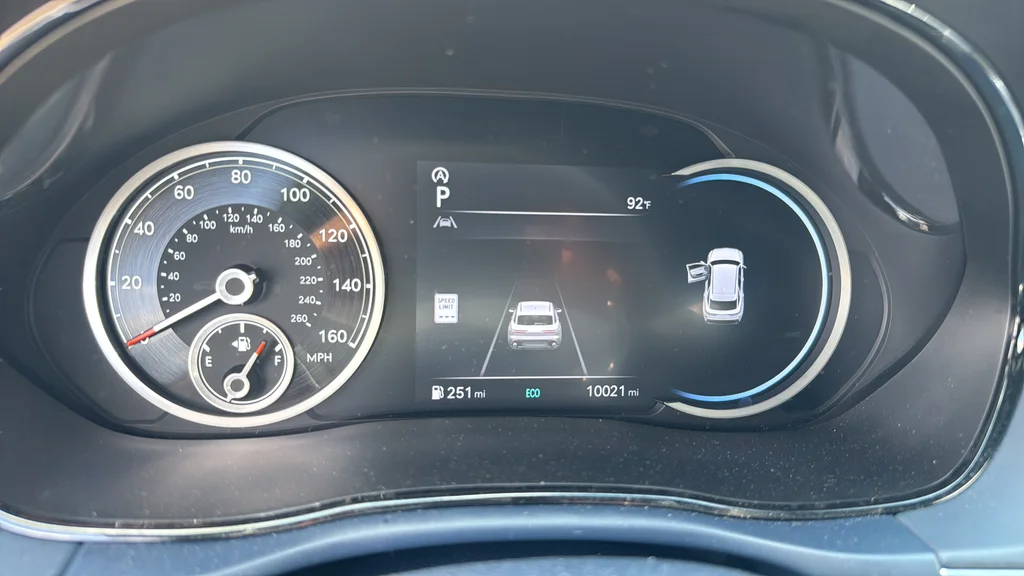 2025 GENESIS GV70 Sport - Photo 22
