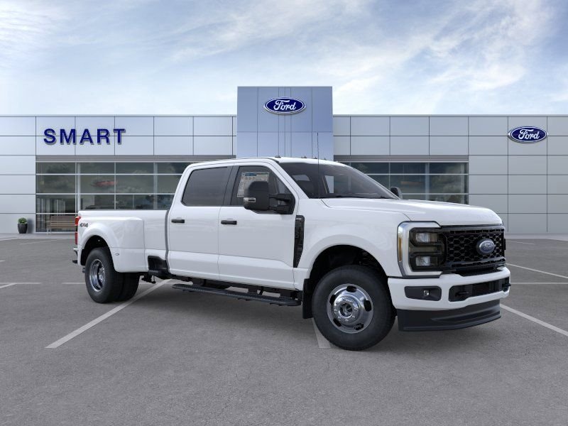 2026 Ford F-350 XL 4x4 Crew Cab 8' Box DRW's photo