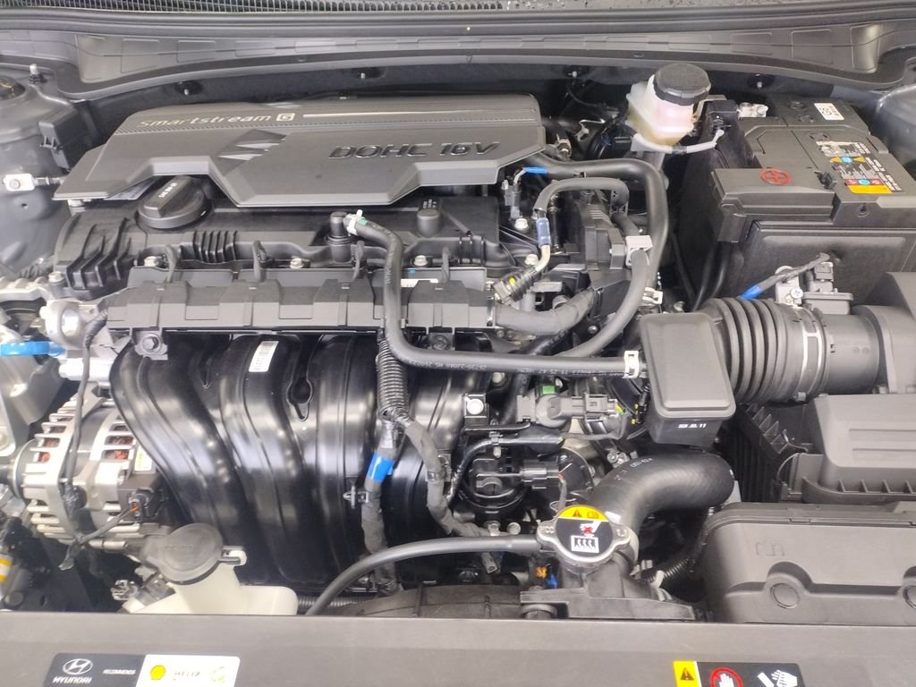 Used 2026 Gray Hyundai SEL Sport image 7