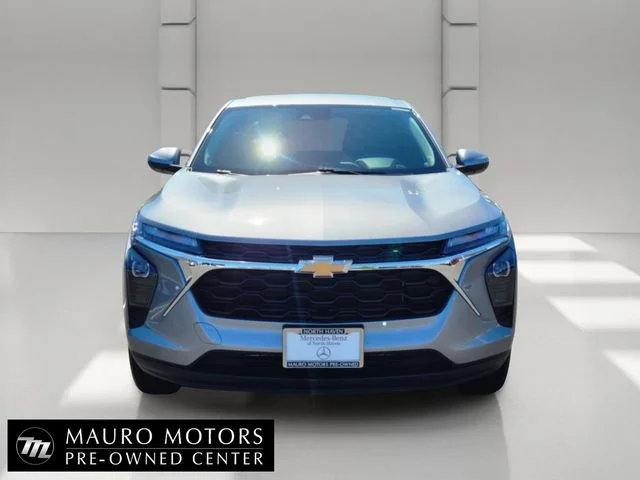 Used 2025 Gray Chevrolet LS image 8