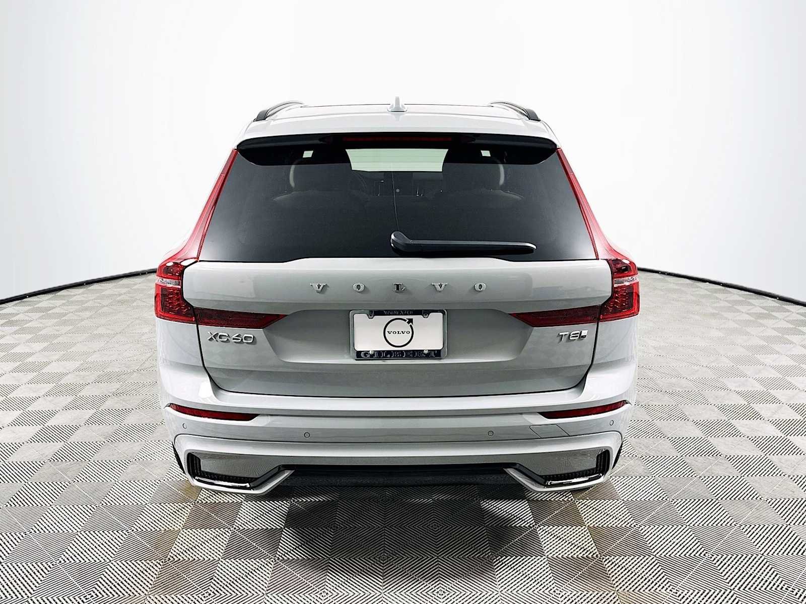 New 2026 Vapour Grey Volvo Plus image 6