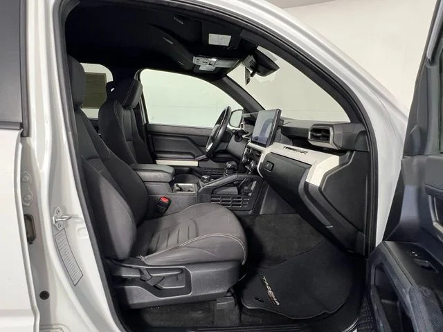 2024 Toyota Tacoma SR5 - Photo 37