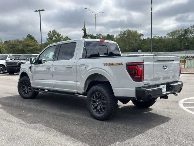New 2026 White Ford Tremor image 4