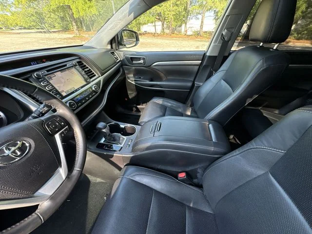 Used 2019 Silver Toyota Limited image 21