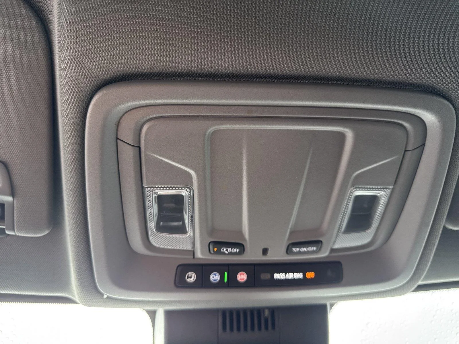 Used 2025 Summit White GMC Pro image 29