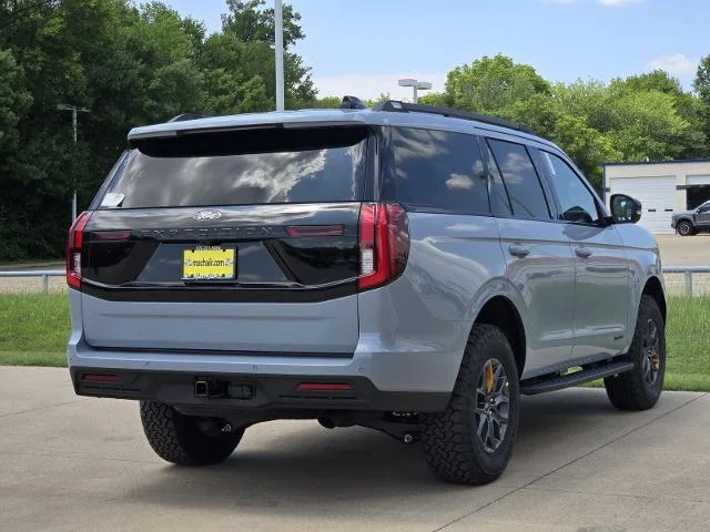 New 2026 Glacier Gray Metallic Tri-Coat Ford Tremor® image 25