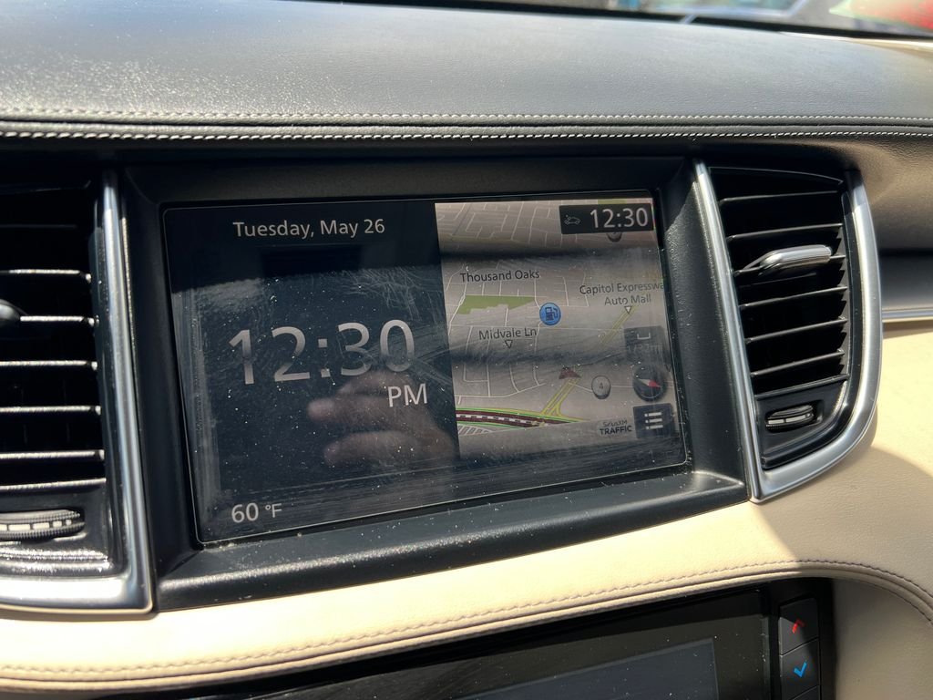 Used 2020 Gray INFINITI LUXE image 24
