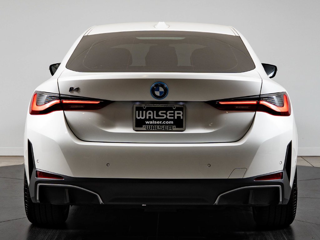 Used 2023 Mineral White Metallic BMW eDrive35 image 7