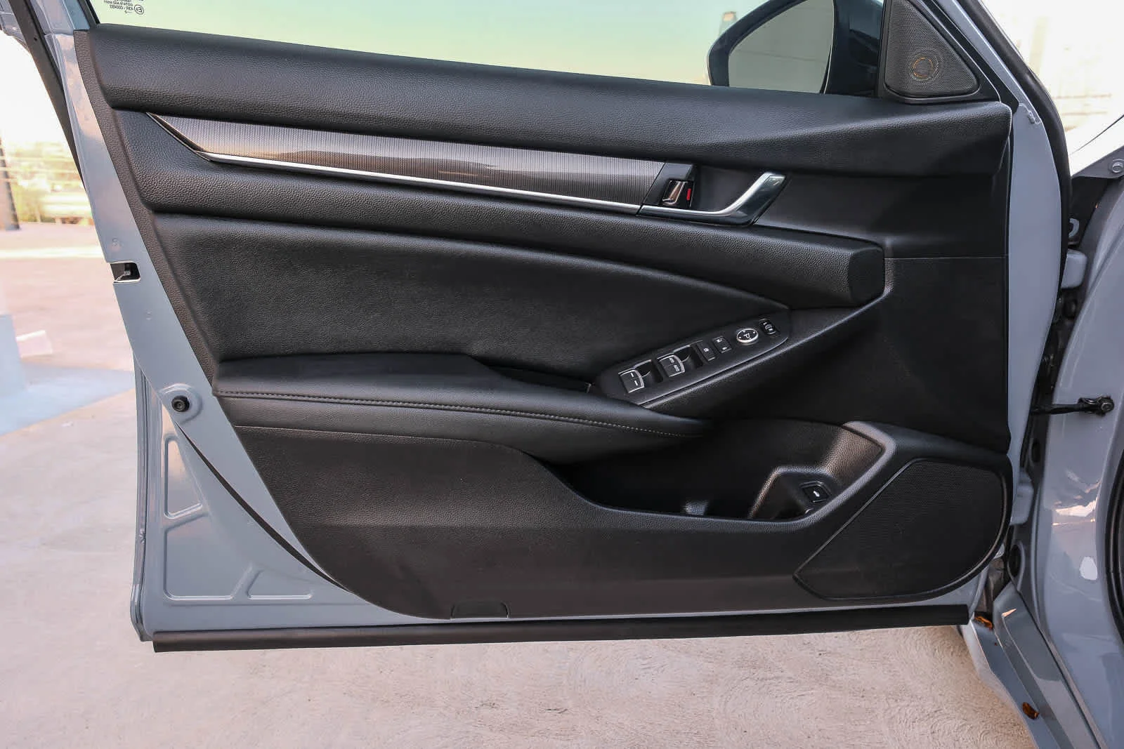Used 2022 Sonic Gray Pearl Honda Sport SE image 23