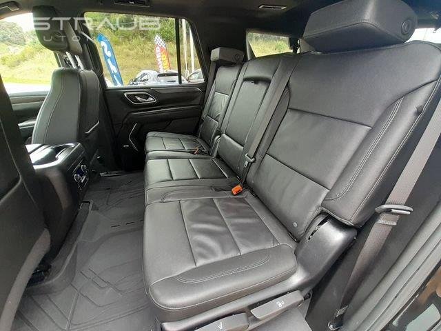 Used 2024 Black Chevrolet Z71 image 40