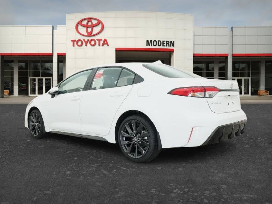 New 2026 Ice Cap Toyota SE image 3