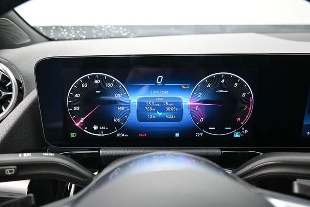 Used 2025 Black Mercedes-Benz GLA 250 image 21