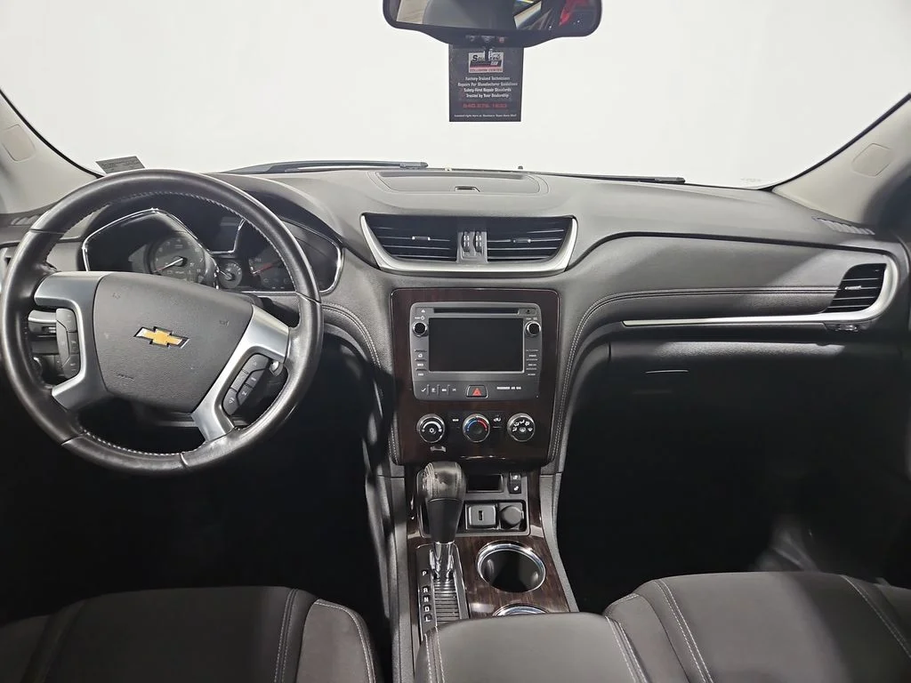 Used 2015 Gold Chevrolet LT image 13